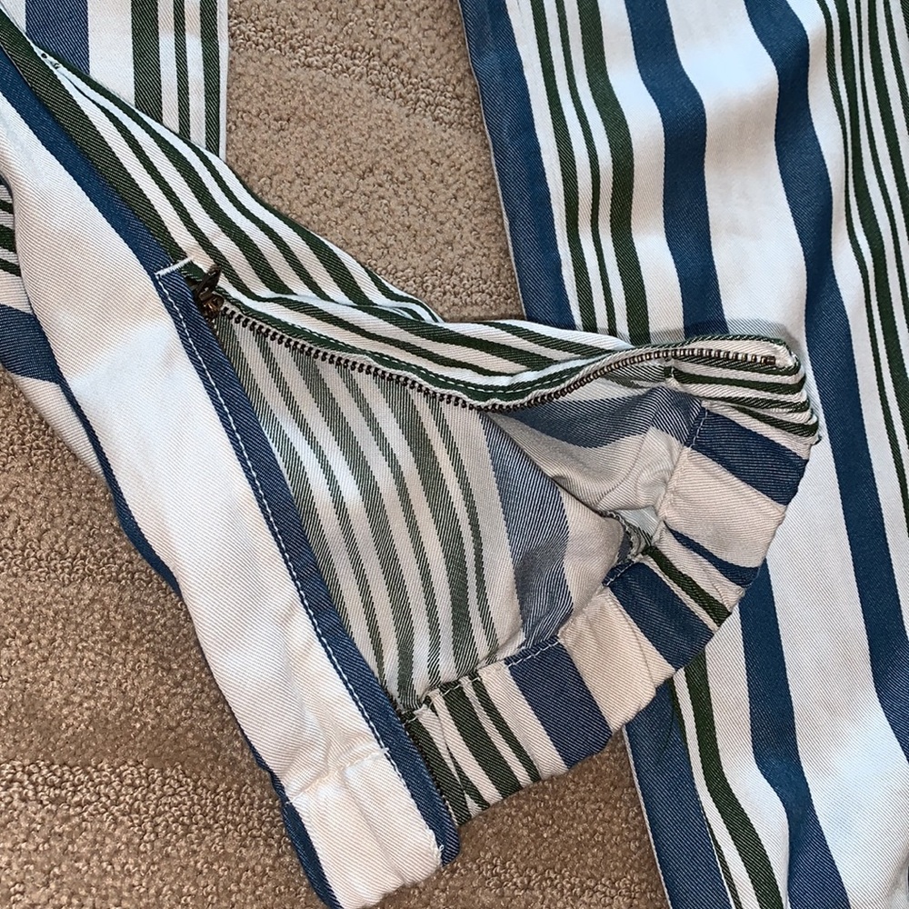 Ann Taylor LOFT | High-Rise Striped Zip Ankle‎ Joggers in 100% Lyocell - Picture 14 of 14